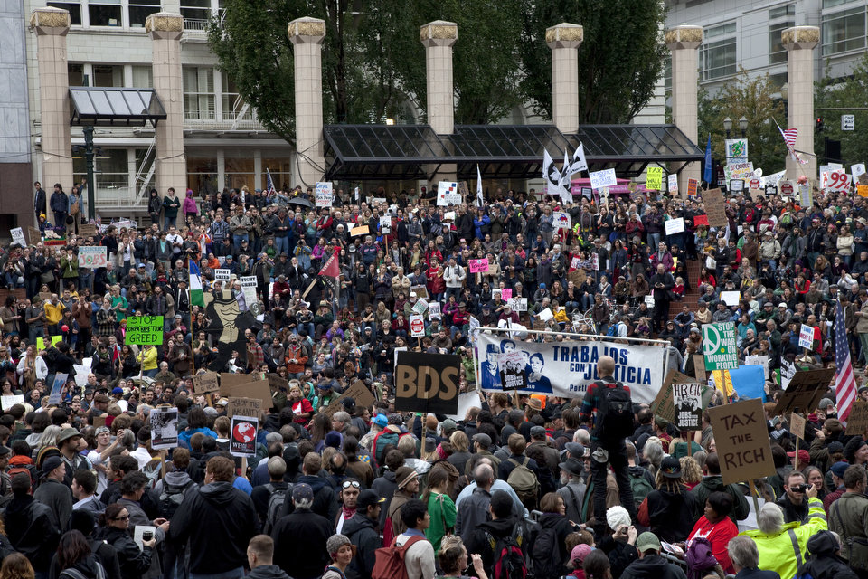1000s Turnout For Occupy Portland Protests Pictures 